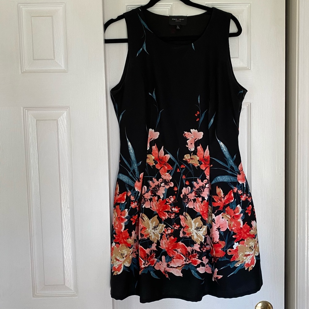 Romeo + Juliet daytime floral dress